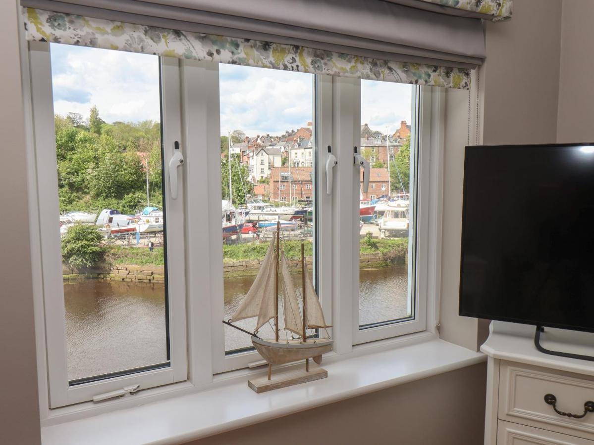 Heron'S Landing Whitby Extérieur photo